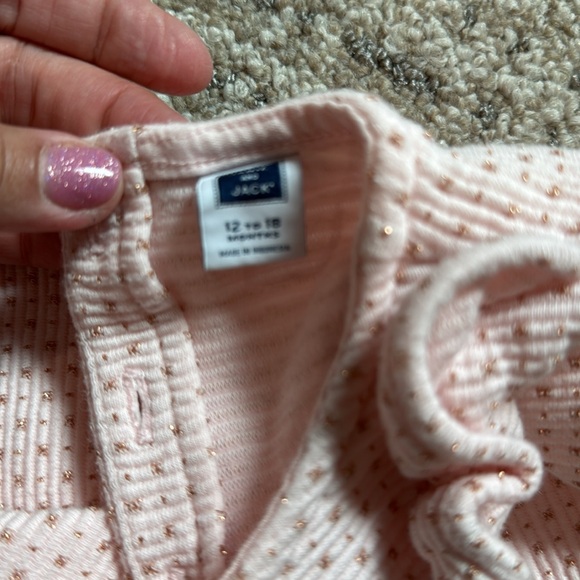 Janie & Jack cropped ruffle pink and metallic thread 12-18 month shirt - Picture 3 of 3